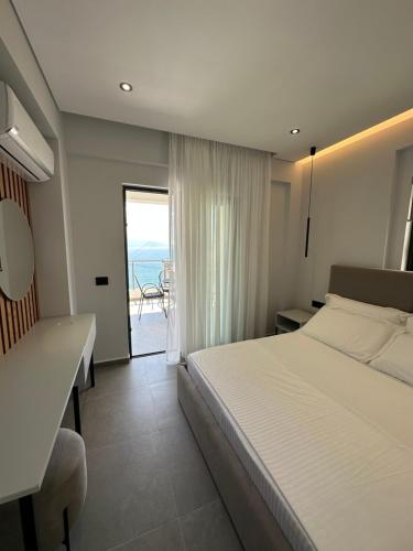 Deluxe Double Room with Sea View